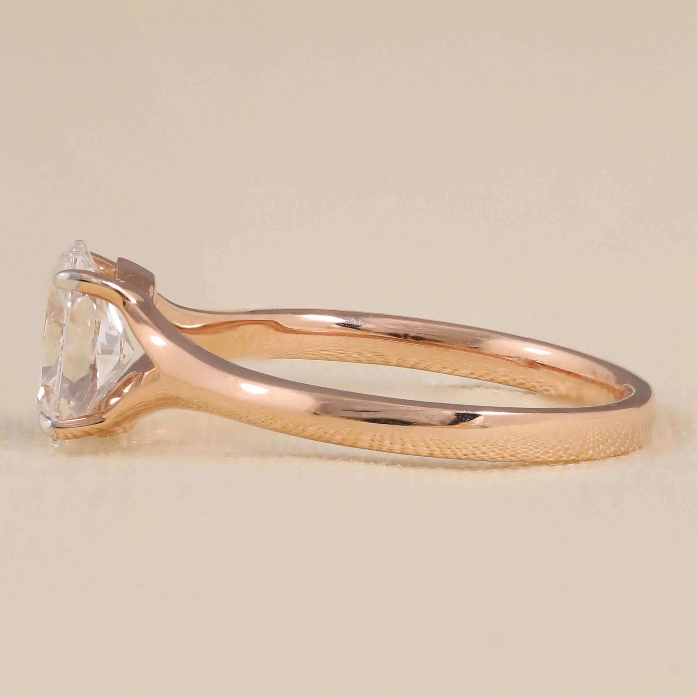 Oval Cut Diamond Solitaire Engagement Ring With Split Shank