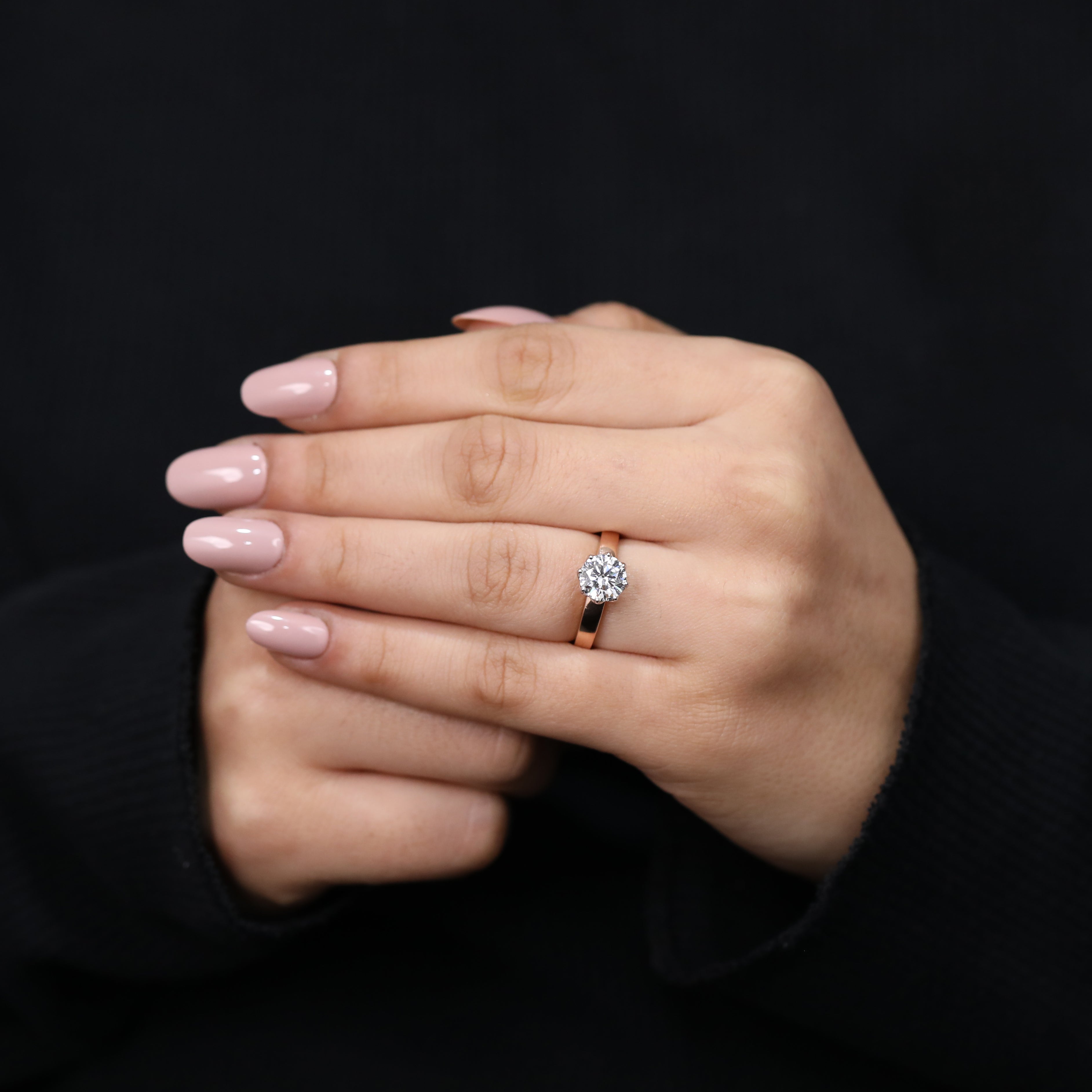 Fine jewelry engagement ring with round lab created diamond