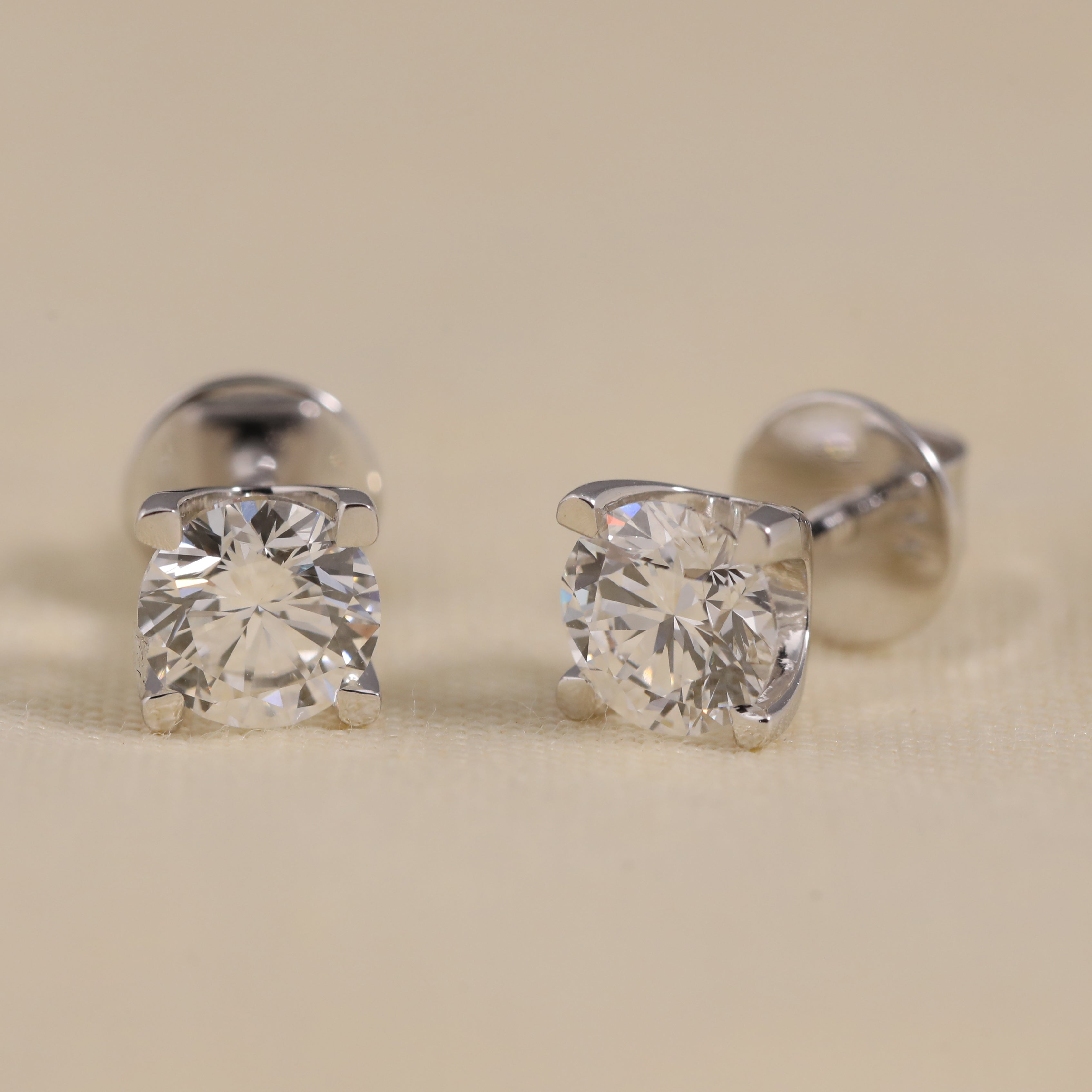 Beautiful round lab grown diamond earrings ideal for festive wear and gifting