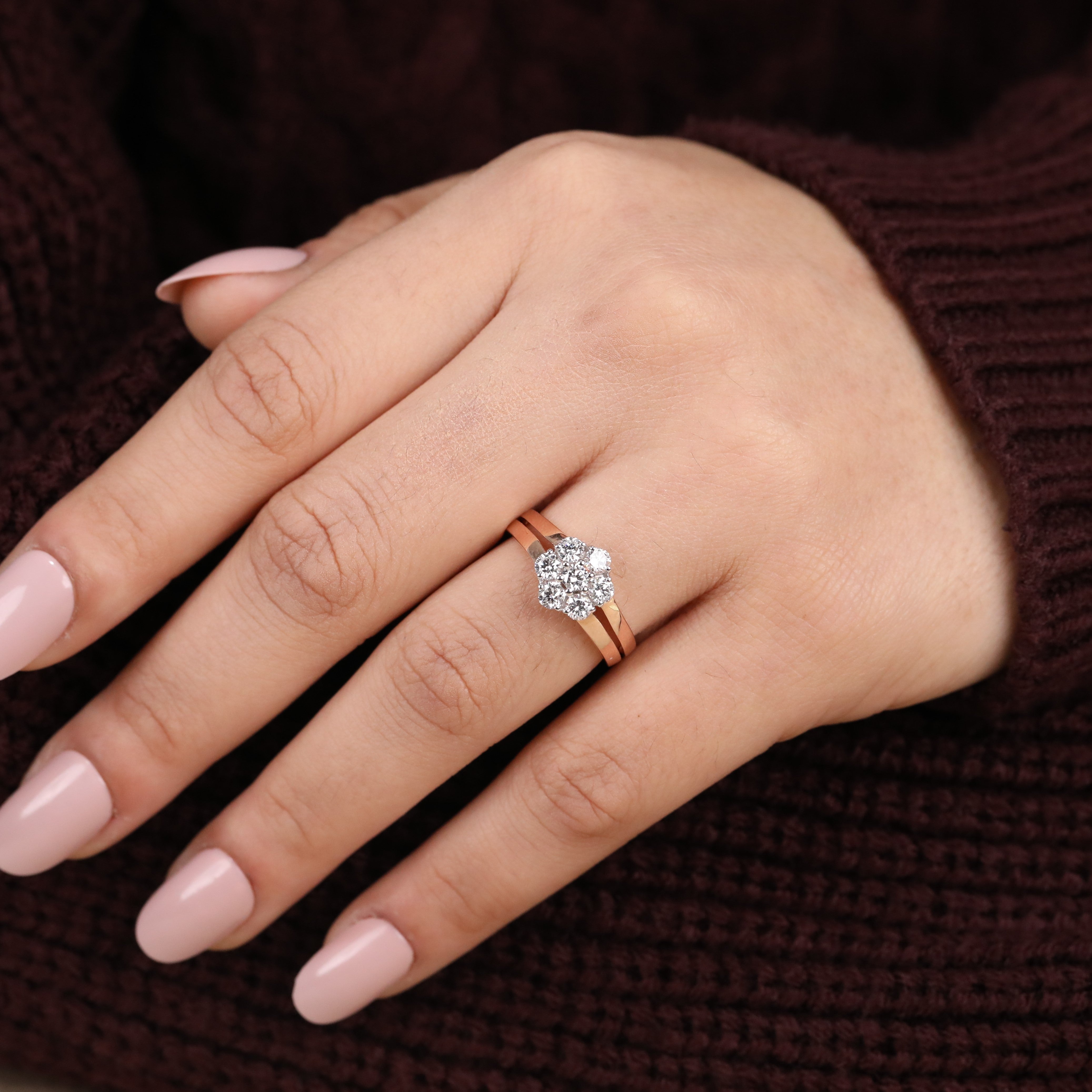Classic lab-grown diamond cluster ring with polished double-band design