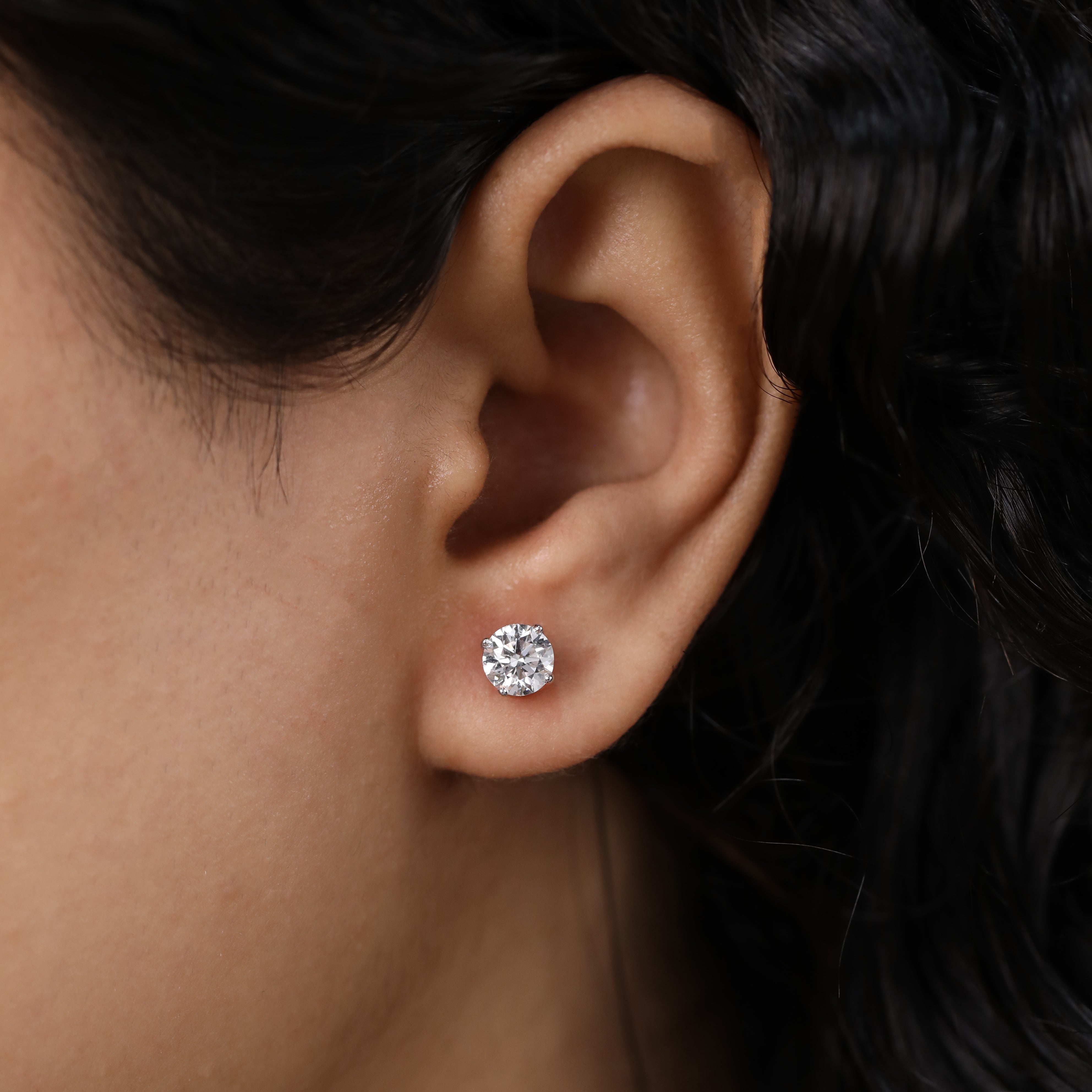 legant round diamond earrings perfect for weddings and festive celebrations