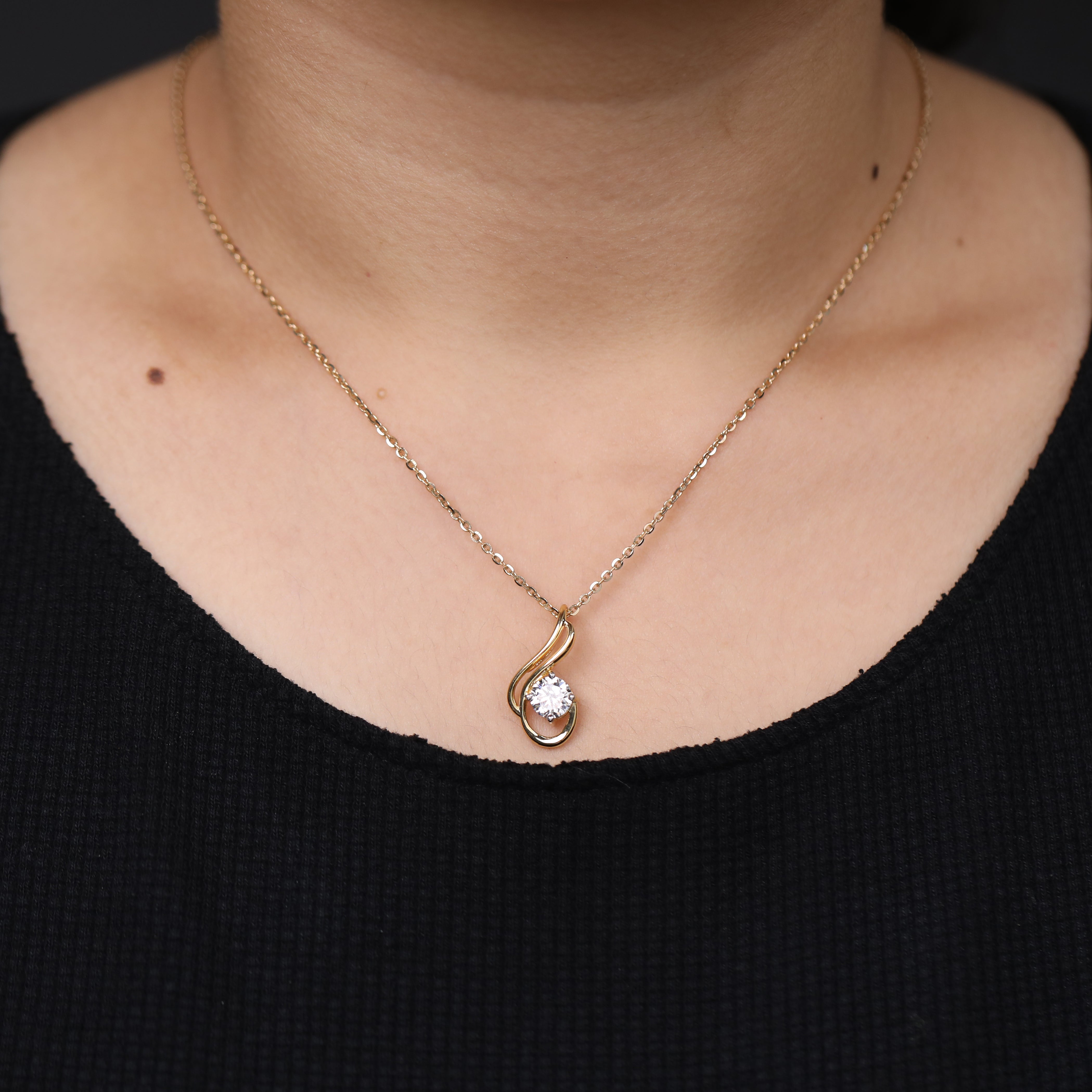 Romantic Valentine’s necklace showcasing round lab diamond