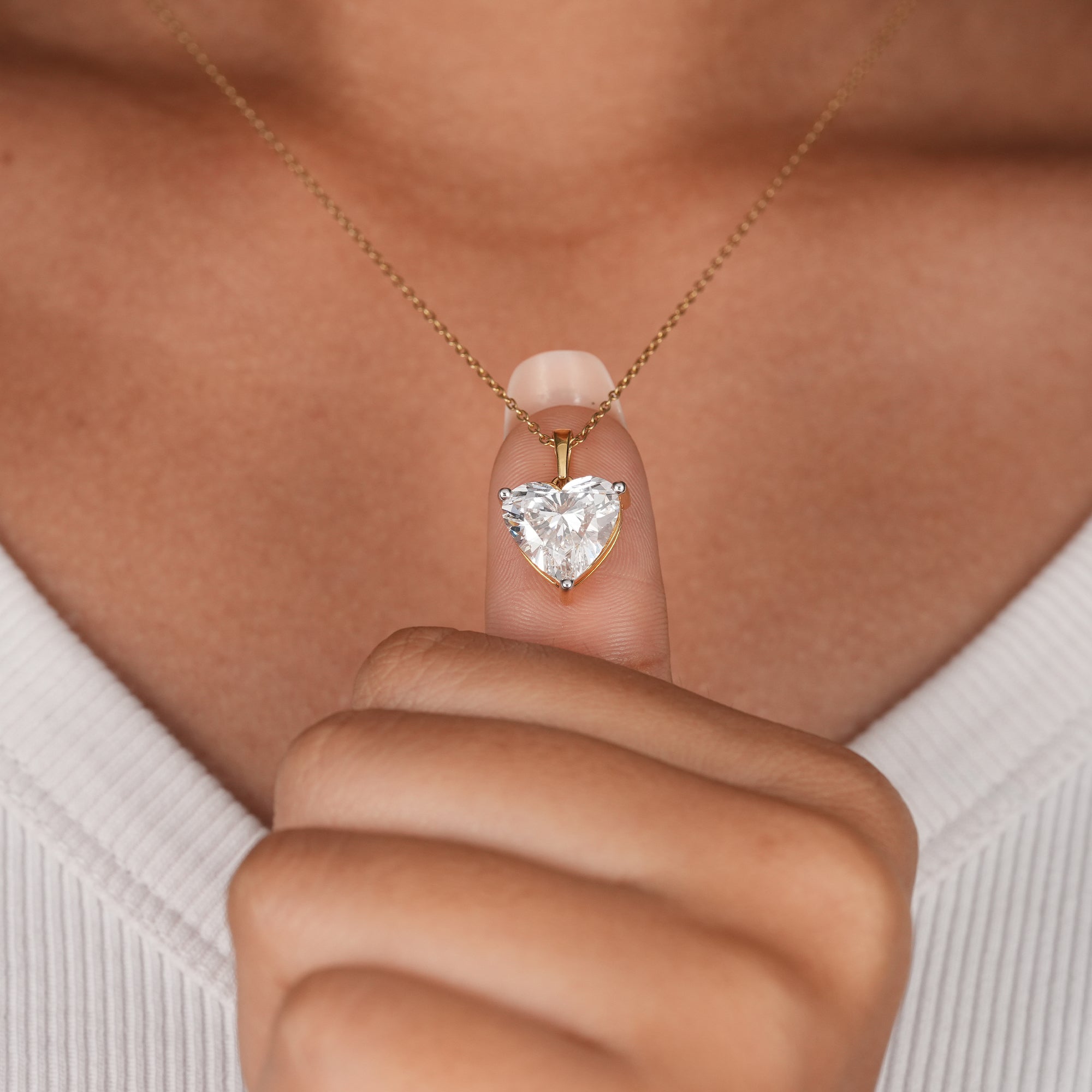 Minimalist heart diamond necklace for everyday wear