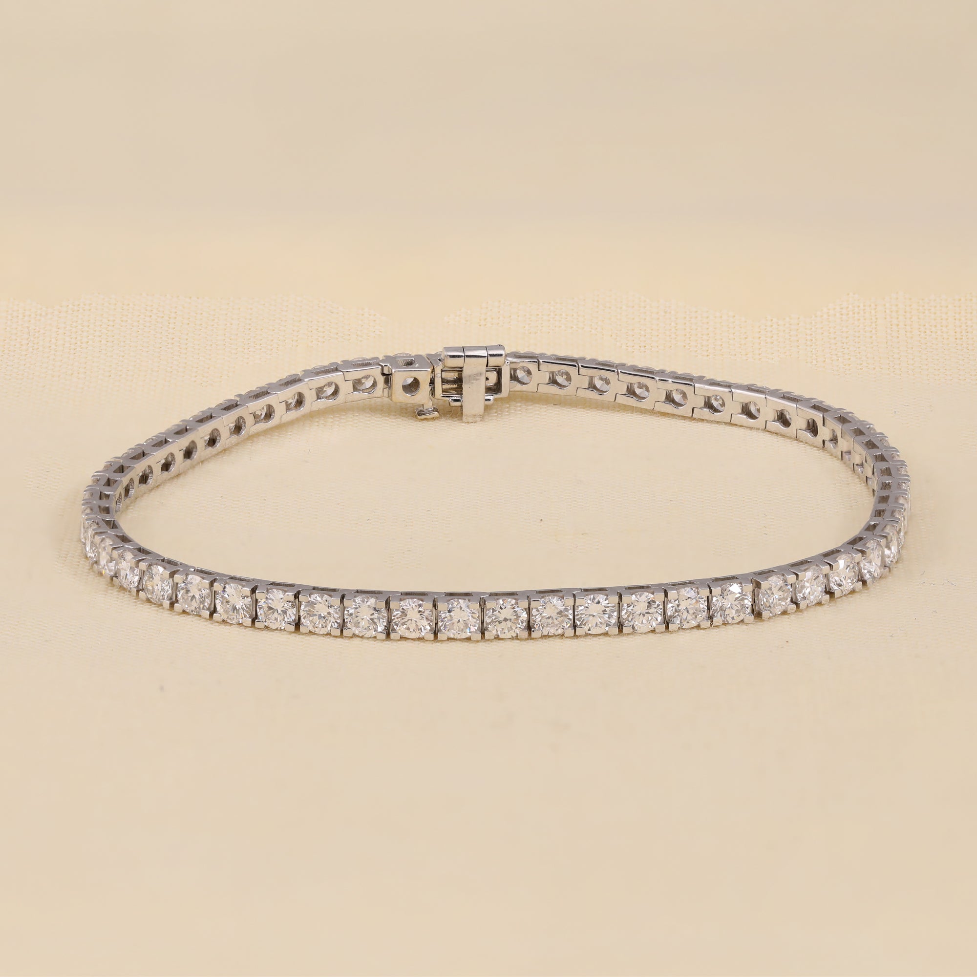 Brilliant Round Lab Diamond Tennis Bracelet