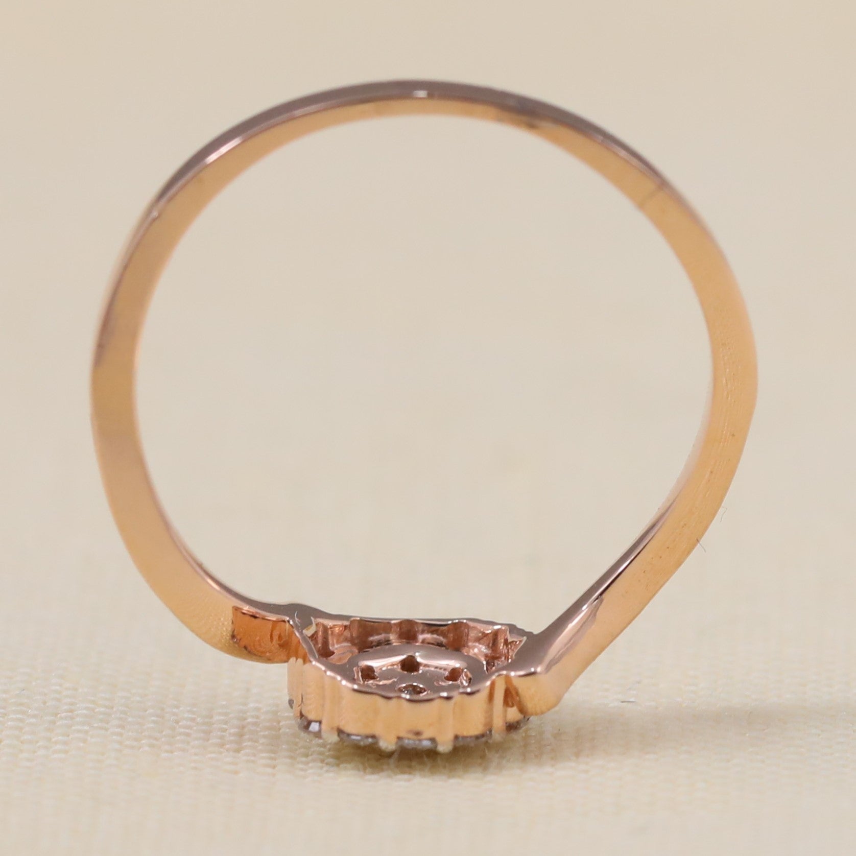 Sparkling cluster lab grown diamond ring with swirl shank for bridal gifting