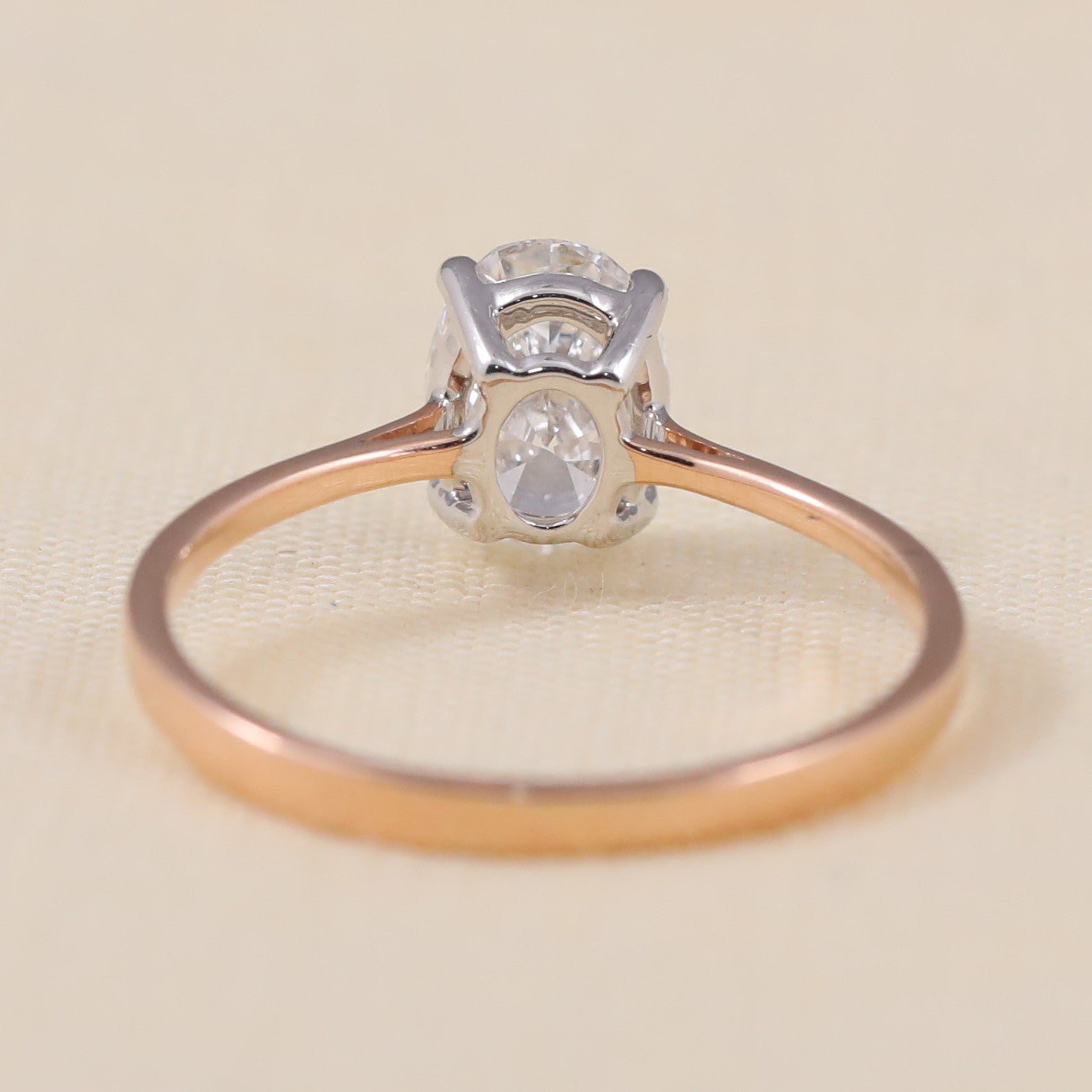 Classic oval lab grown diamond engagement ring offering refined sparkle and simplicity.