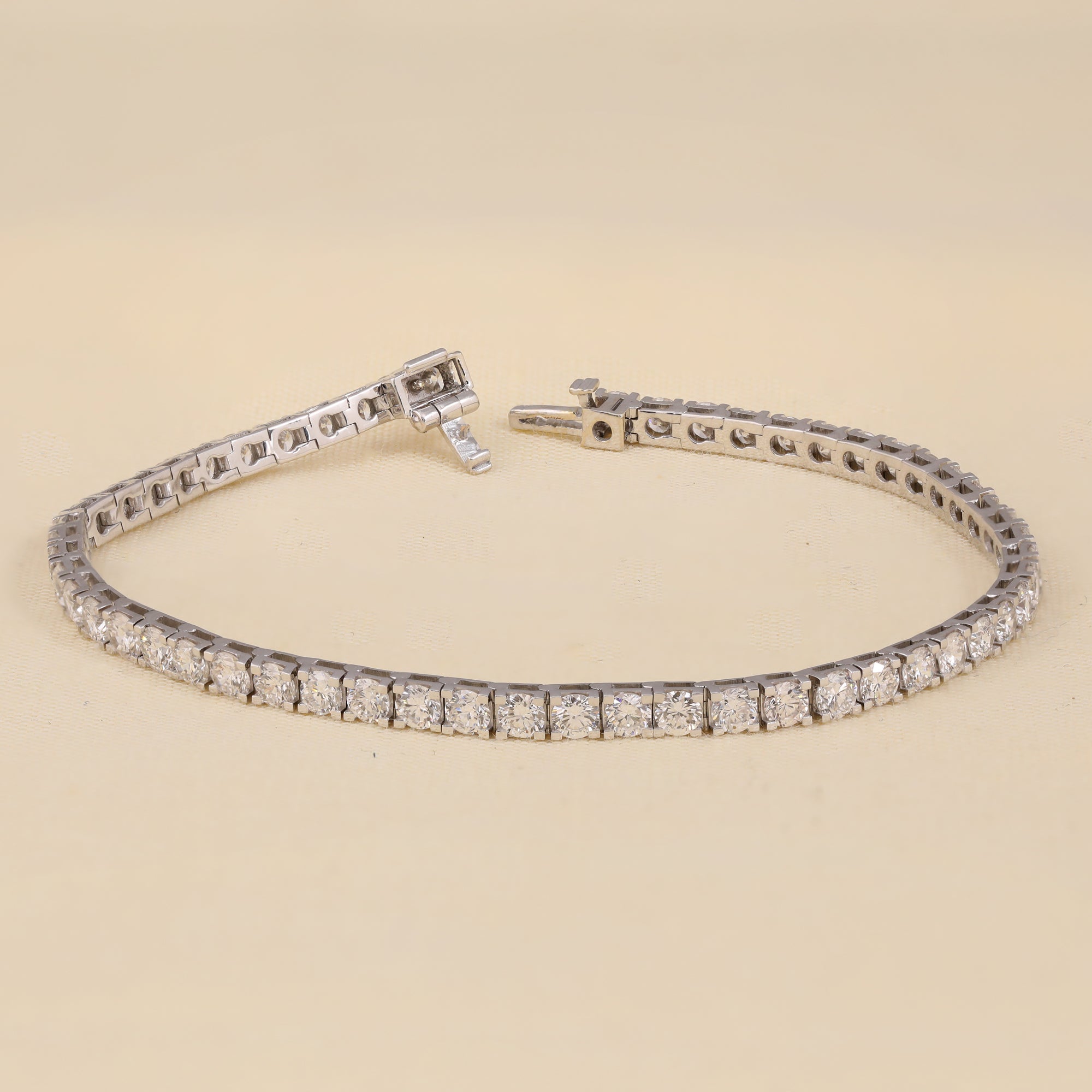Brilliant Round Lab Diamond Tennis Bracelet