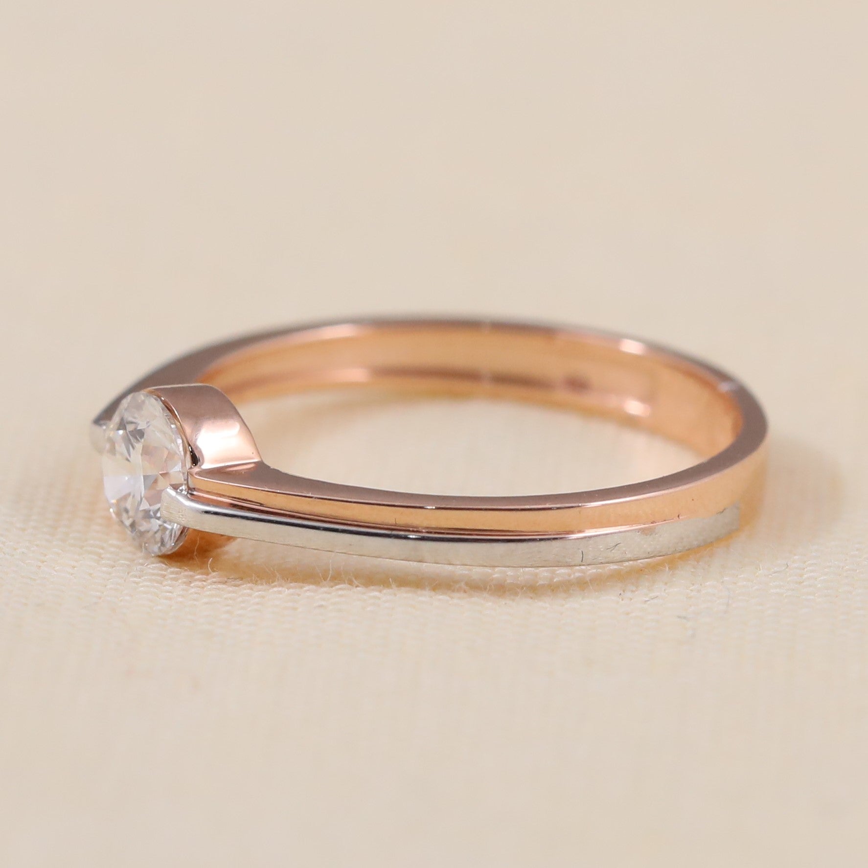 Elegant lab grown diamond ring with a sleek two-tone contemporary band
