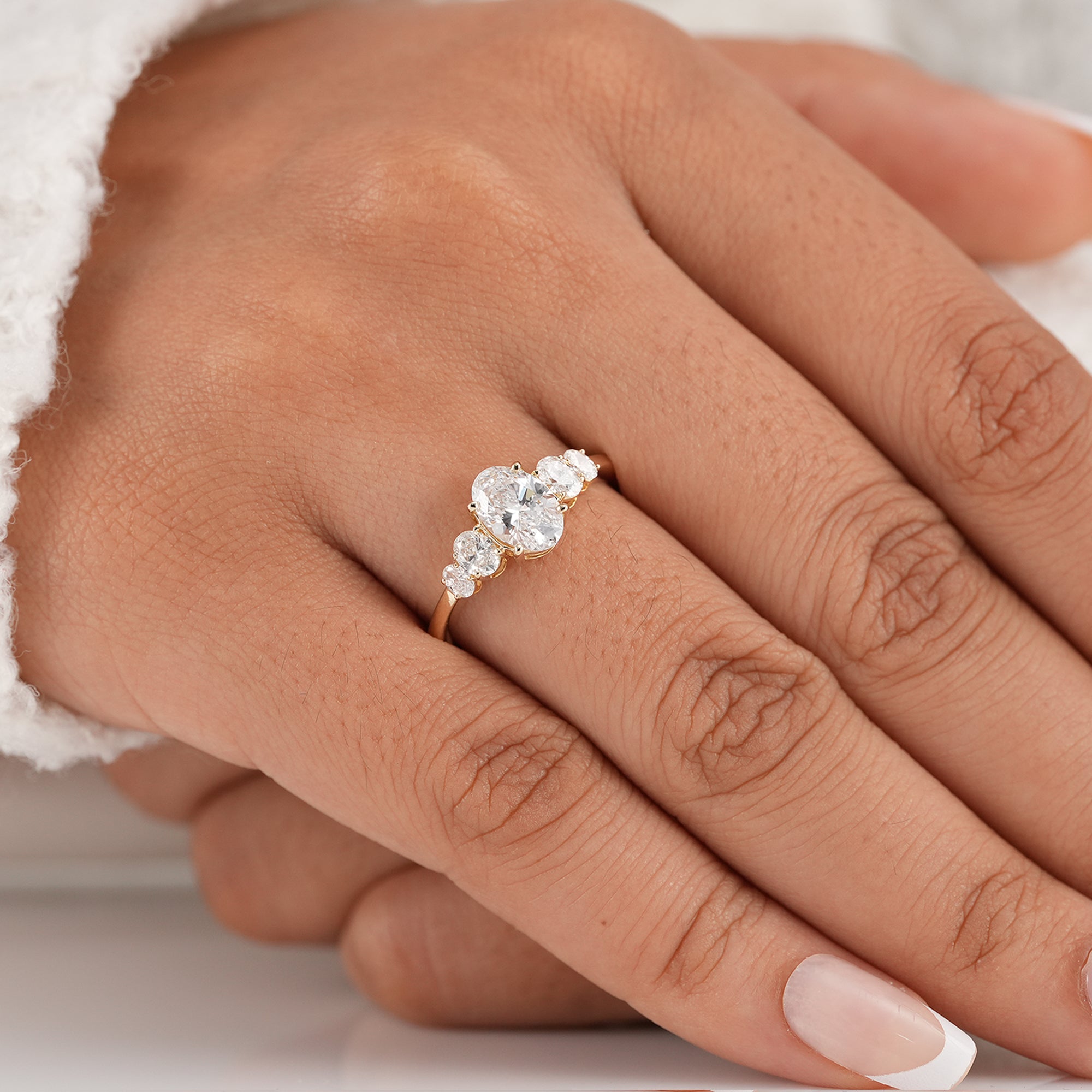 Sustainable oval lab grown diamond wedding ring