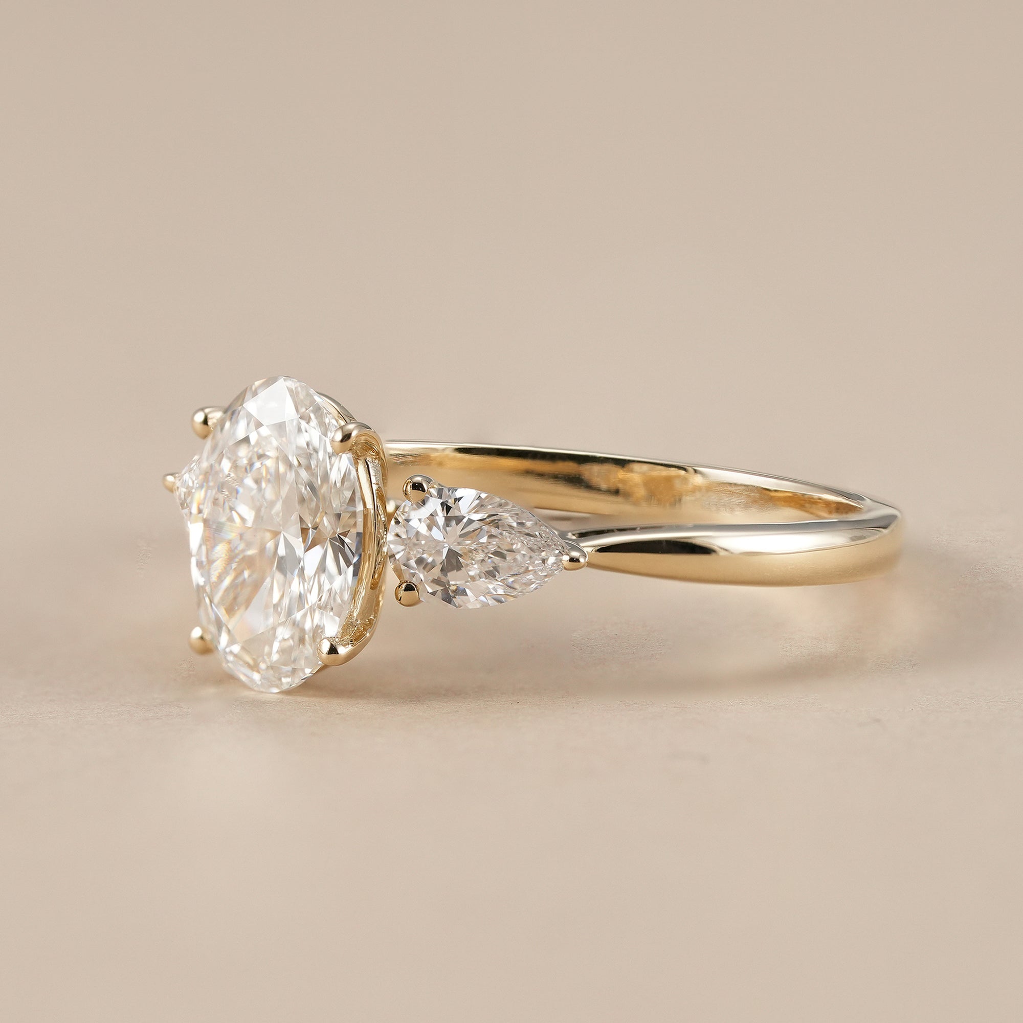 IGI certified oval diamond engagement ring in solid gold