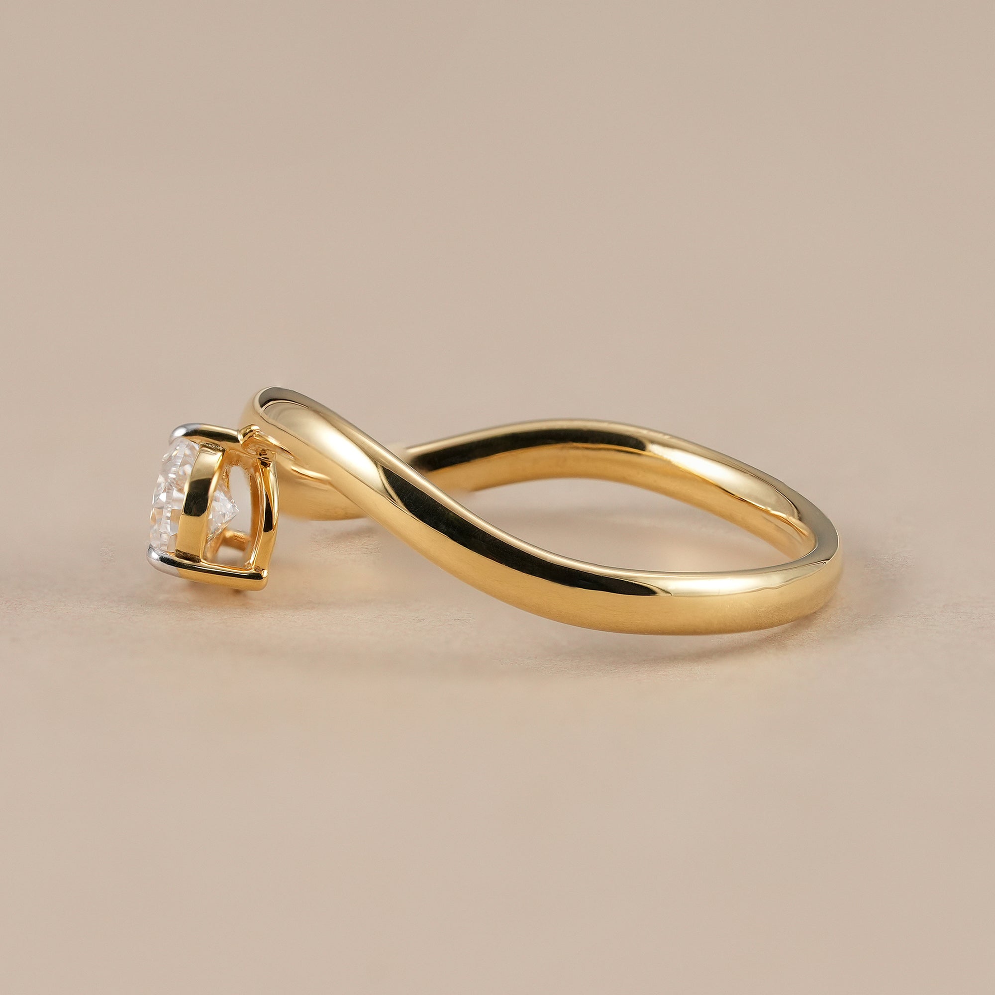 Elegant pear diamond curved wedding band