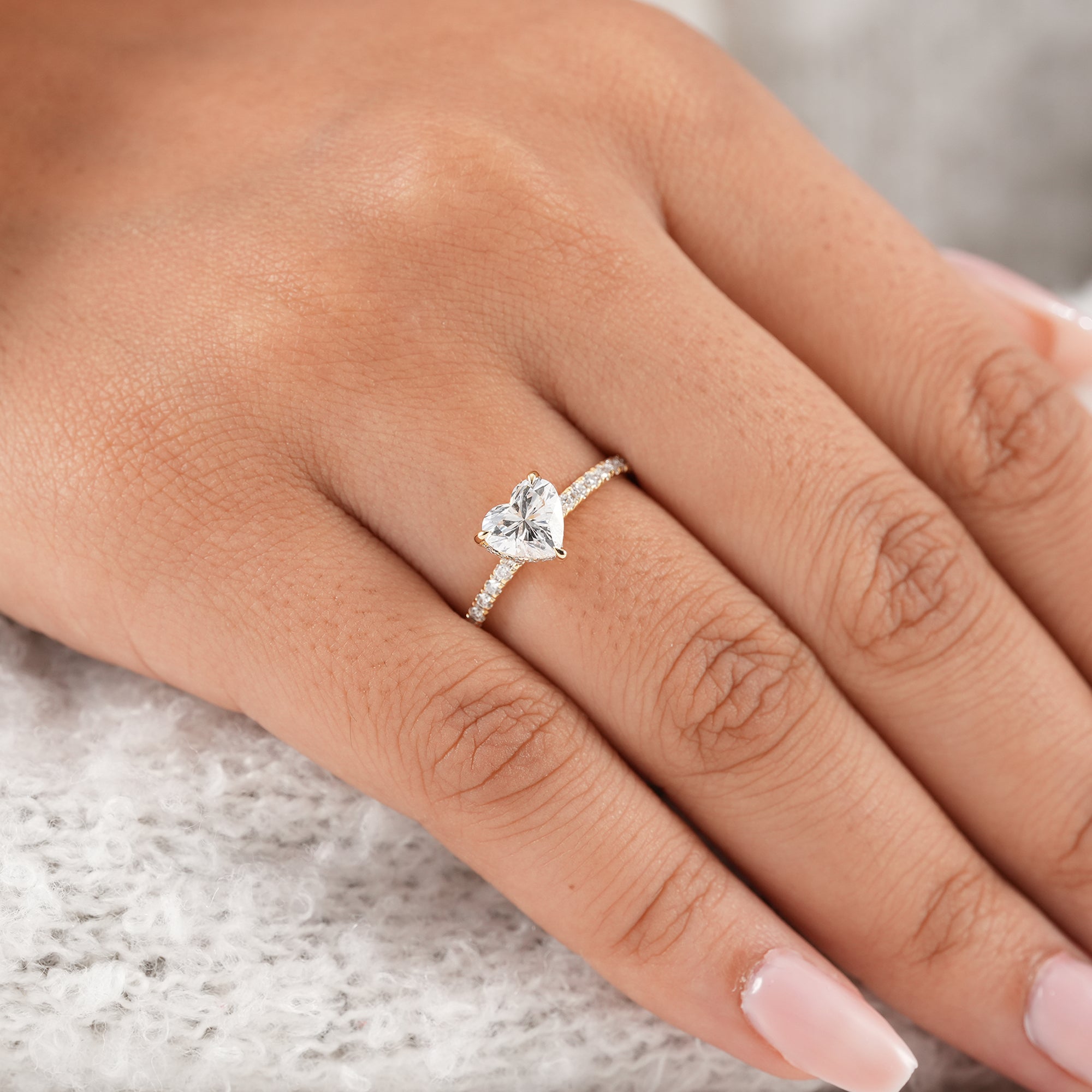 Fine jewelry heart diamond proposal ring
