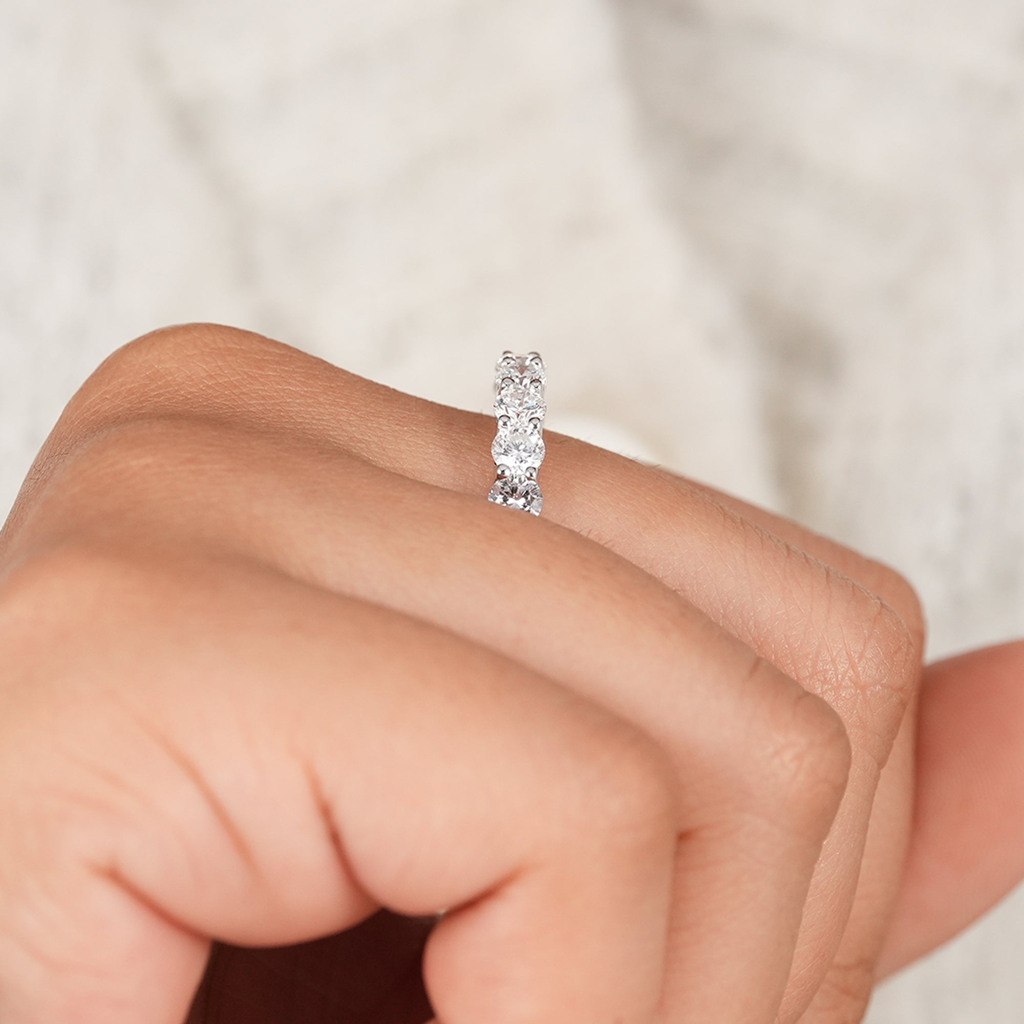 Sustainable lab grown round diamond bridal band
