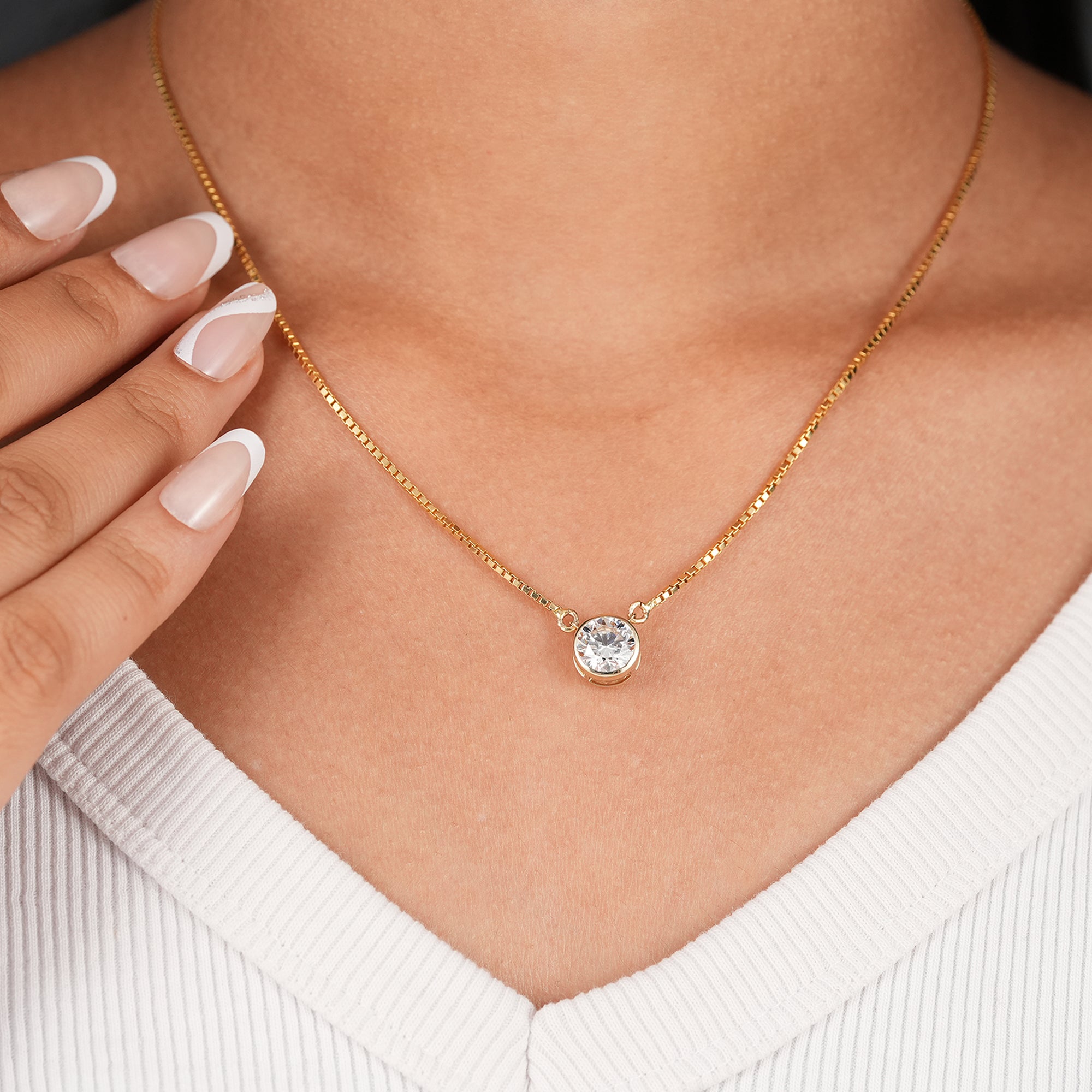 Round diamond solitaire pendant necklace for women