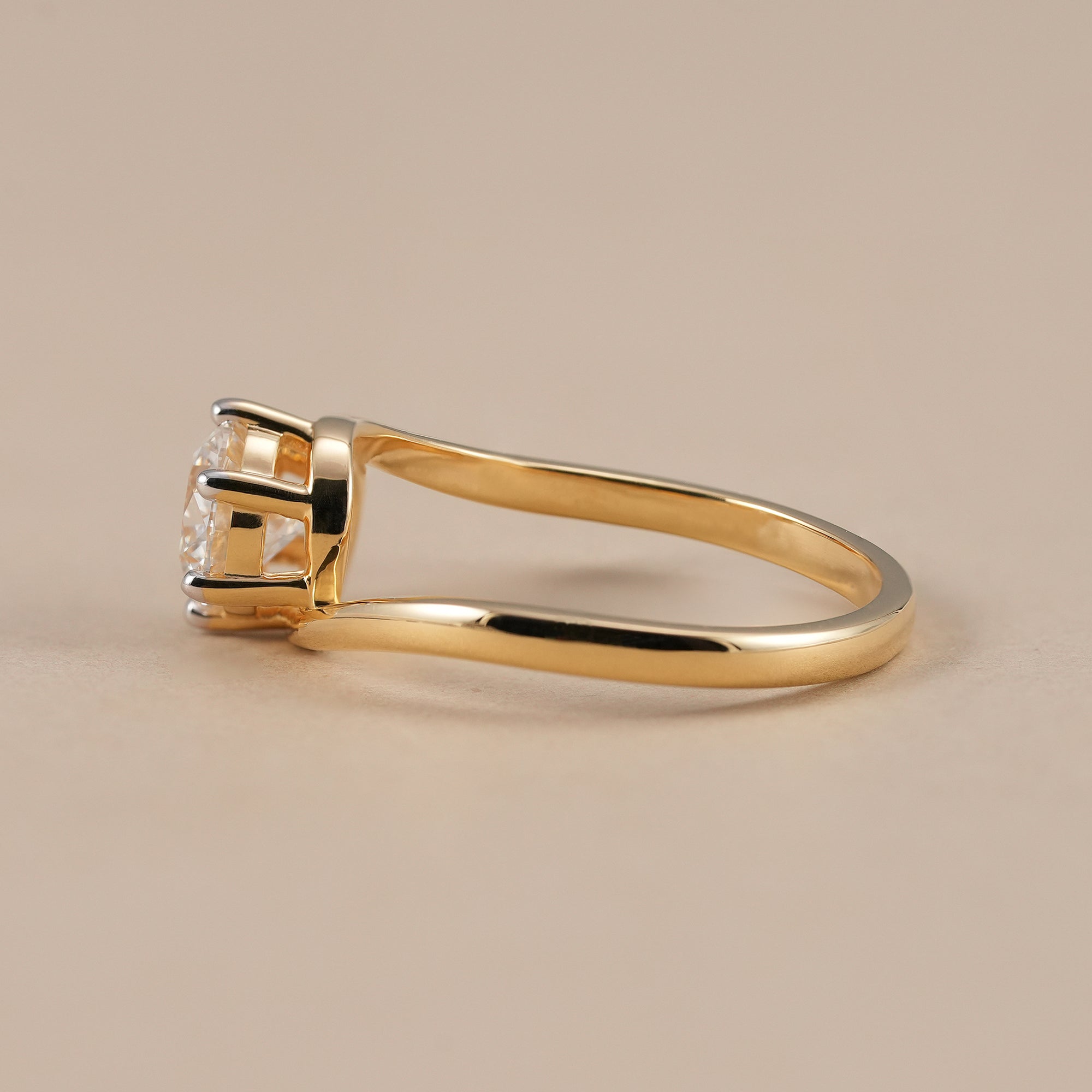 Women's round lab grown diamond bridal ring