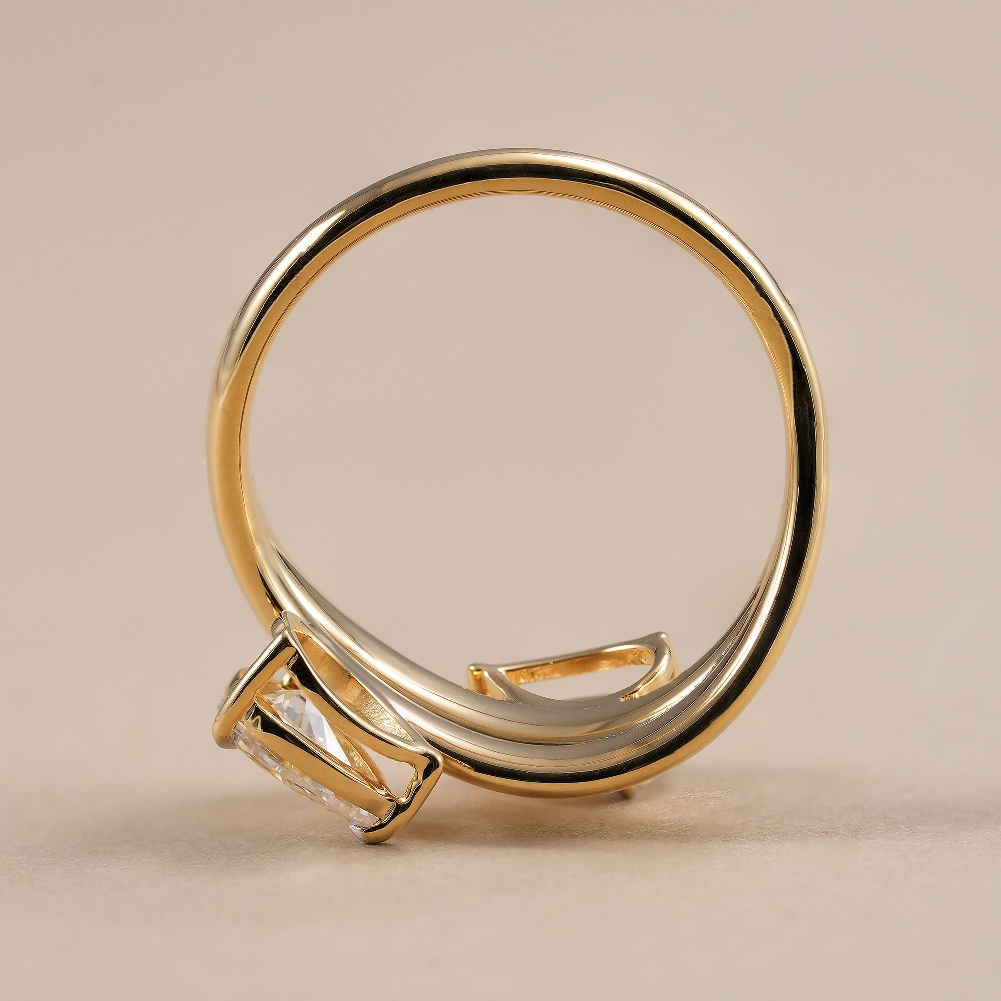 Fine jewelry pear diamond toi et moi ring with polished gold finish