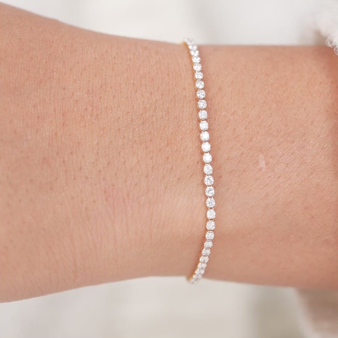 Minimalist Round Lab Grown Diamond Tennis Bracelet
