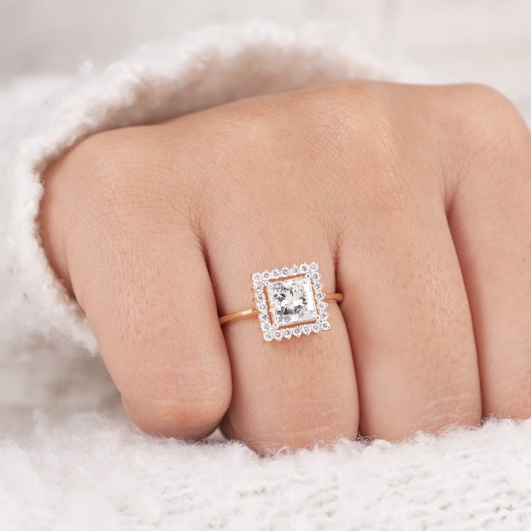 princess-cut-lab-grown-diamond-halo-engagement-ring
