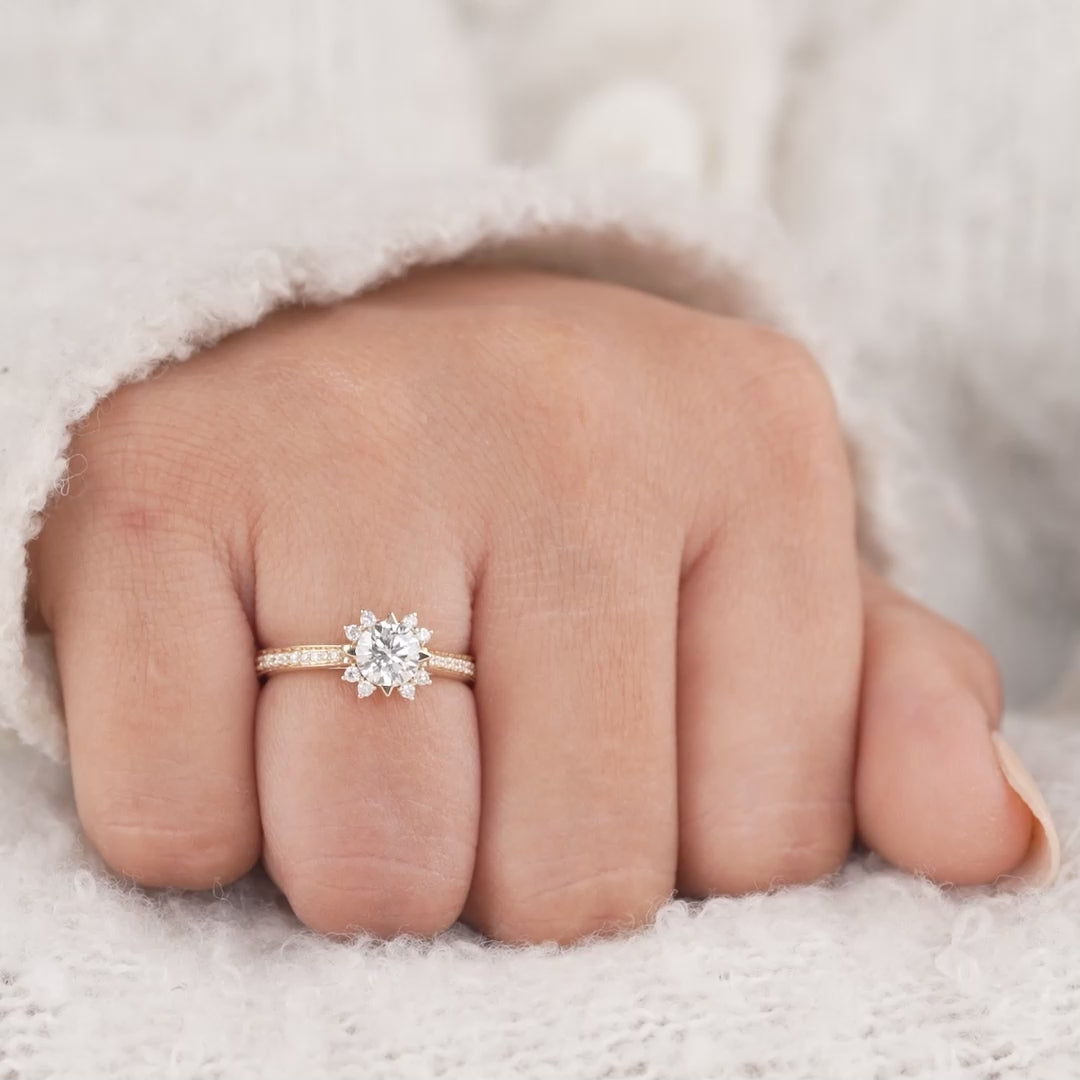 Round Cut Lab Diamond Halo Ring with Sunburst Diamond Design
