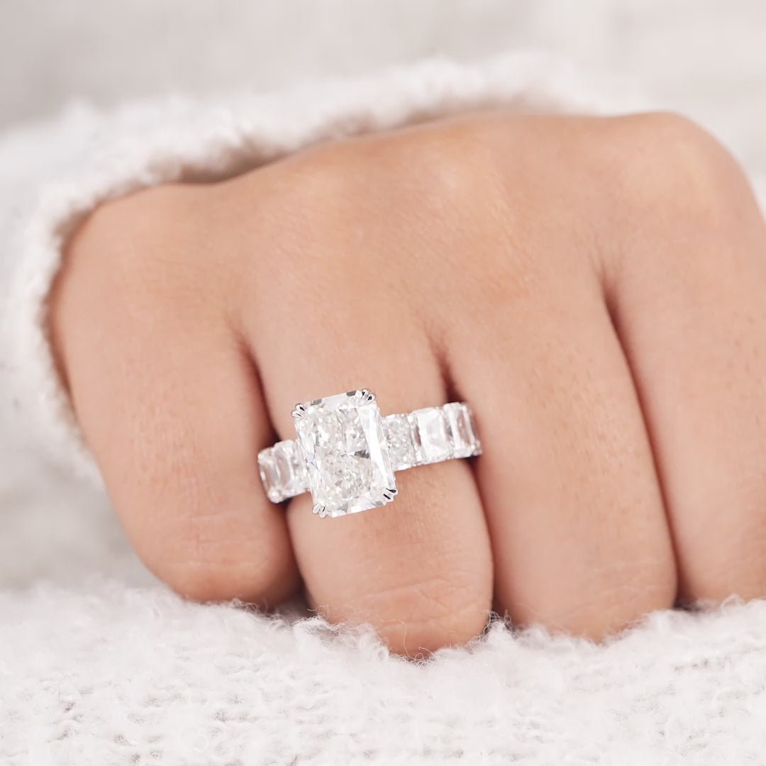 radiant-lab-grown-diamond-cluster-engagement-ring